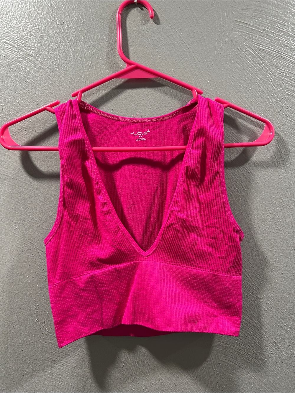 Urban Outfitters Ribbed V-Neck Crop Bralette - Hot Pink